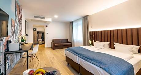 Junior King Suite
