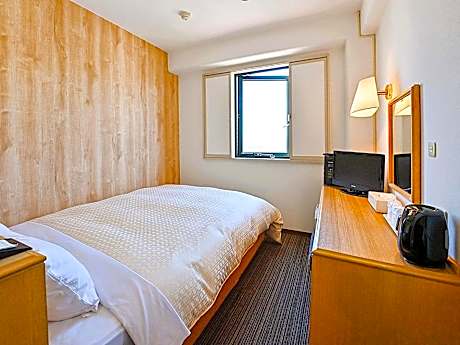 Standard Double Room with Small Double Bed - Smoking
