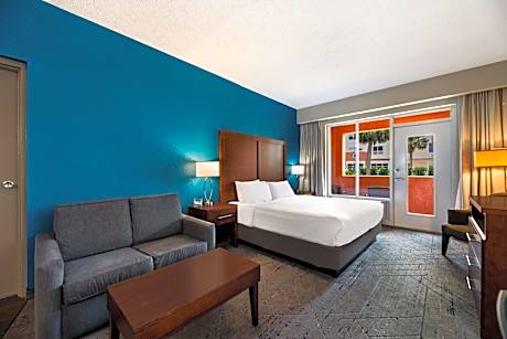 King Room with Sofa Bed and Balcony