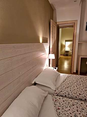 Two Connecting Double Rooms