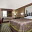 Super 8 by Wyndham Waycross GA