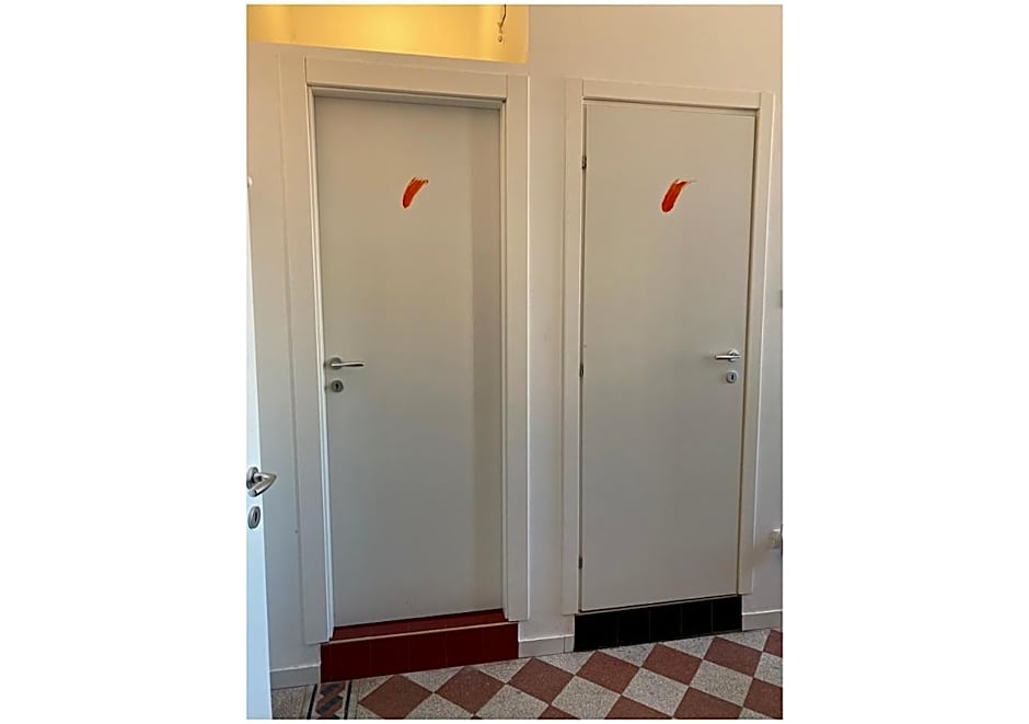 BRIBANO HOSTEL & bike sharing-workers and tourists hospitality