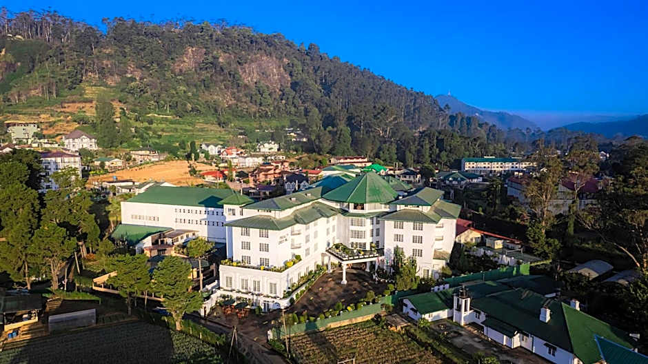Araliya Green Hills Hotel