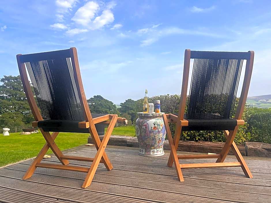 Stoneymollan over Loch Lomond