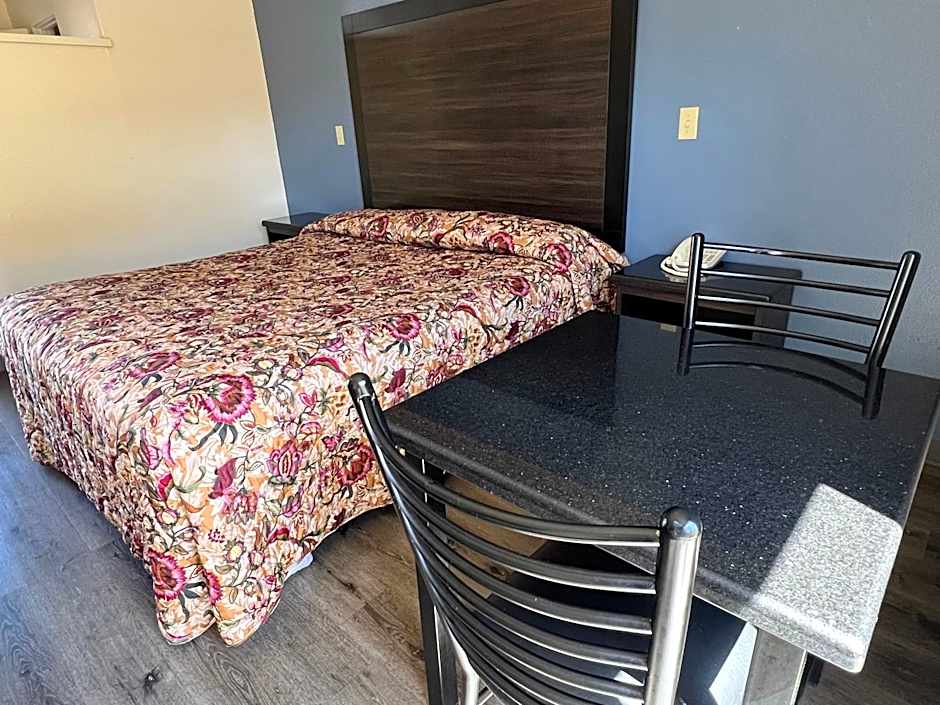 Economy Inn Fresno