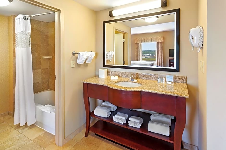 Hampton Inn & Suites Omaha Southwest-La Vista