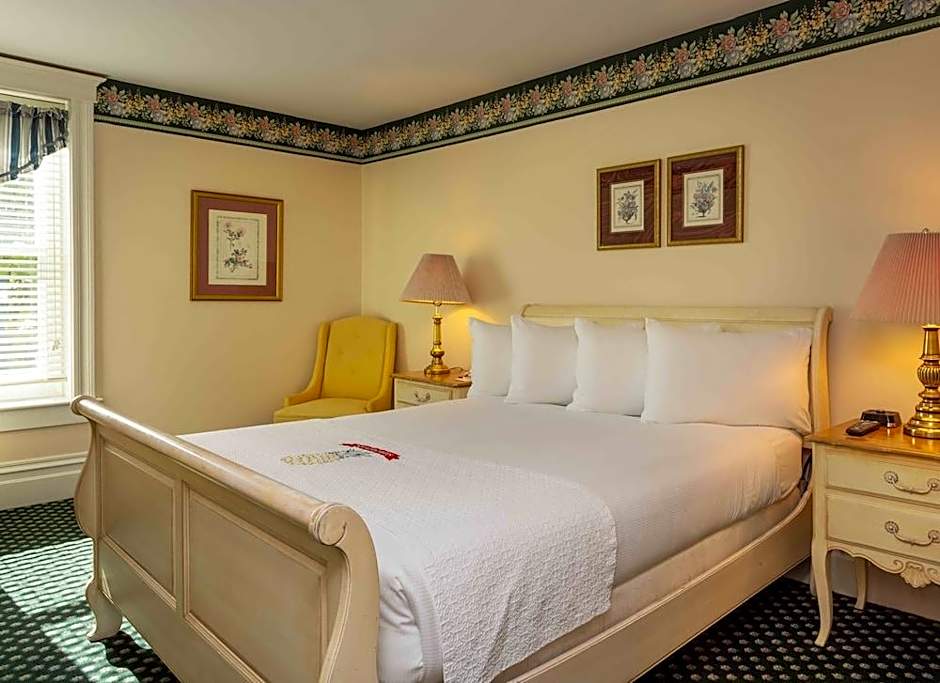 Stafford's Perry Hotel