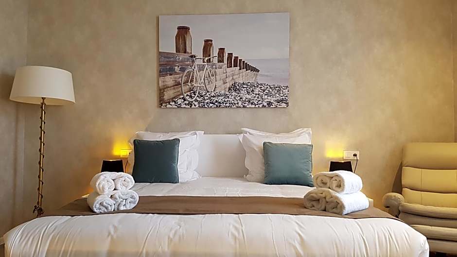 Hotel Acropolis " Op het sportiefste park van de kust "