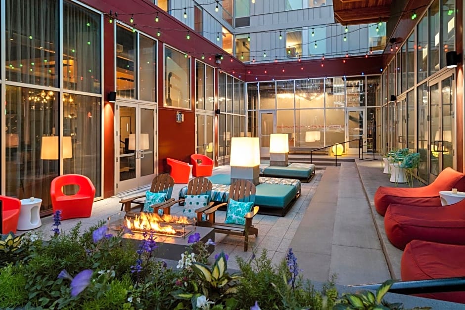 Aloft Minneapolis