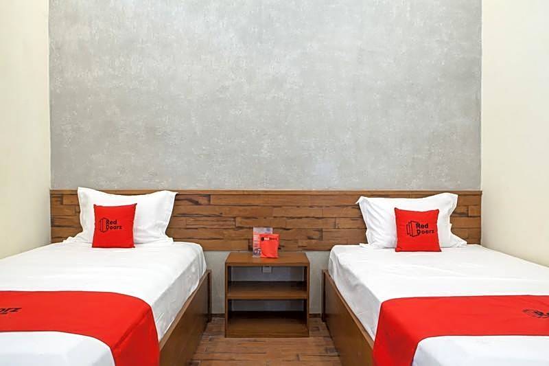RedDoorz near Baluran National Park