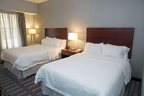 1 King Bed Study With Sofabed Nonsmoking