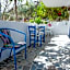 Vardes Hotel Studios