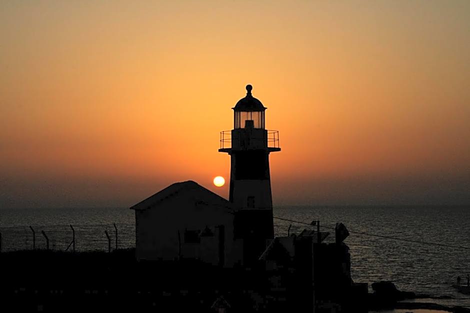 Lighthouse Suite - Acre