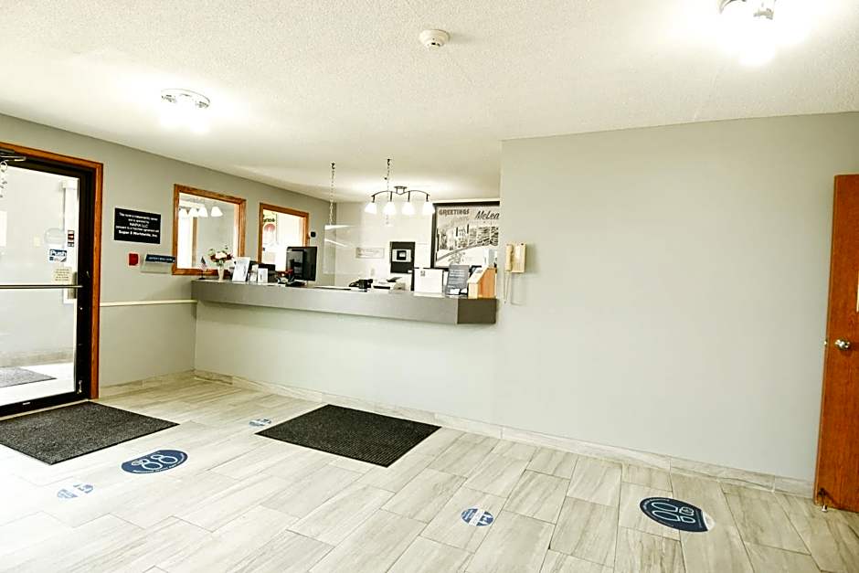 Super 8 by Wyndham McLean/Bloomington SW