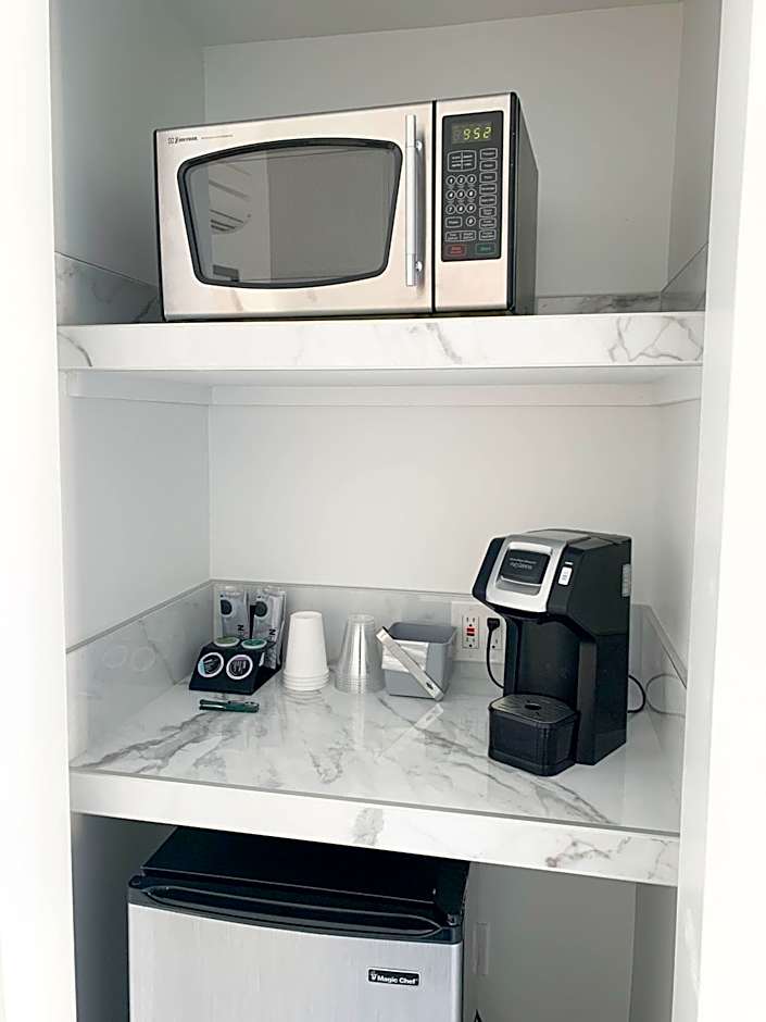 BelleVue Oasis - Adults Only