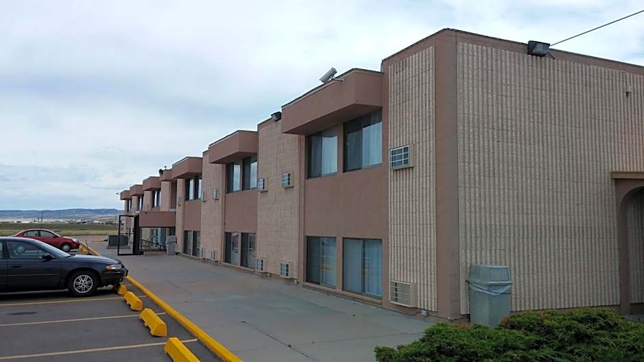 Super 8 by Wyndham Laramie