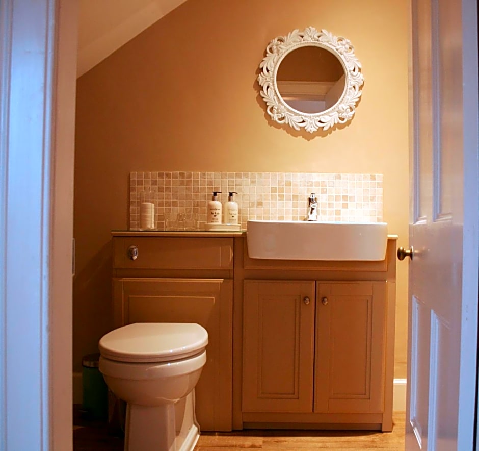 The Old Parsonage Country House