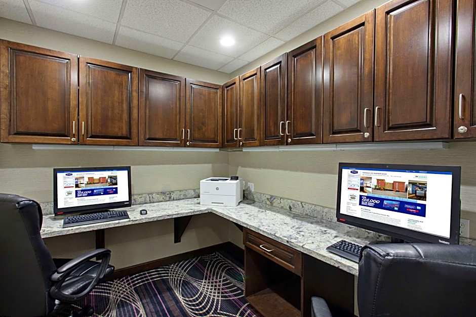 Hampton Inn By Hilton Seattle/Everett Downtown