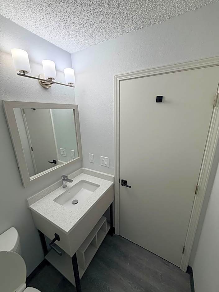 MainStay Suites Indianapolis Northwest - College Parks