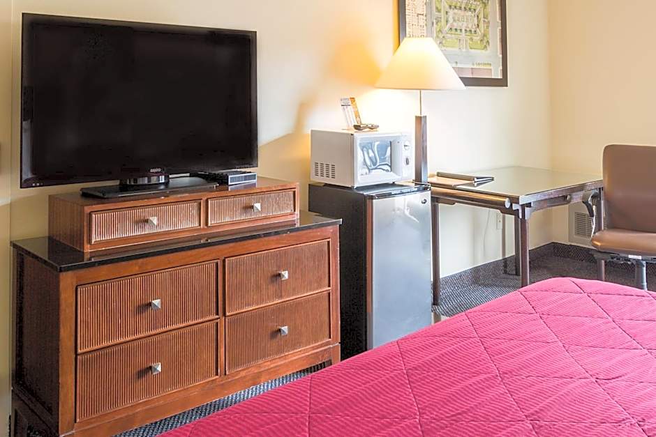 Cedars Inn