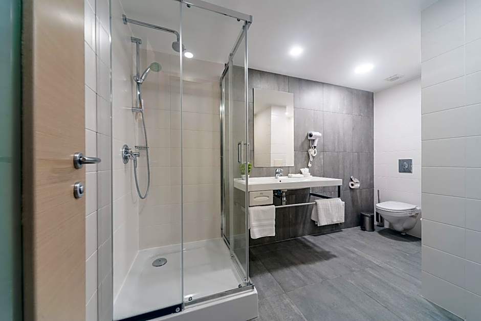 City Park Apart Hotel by CHM