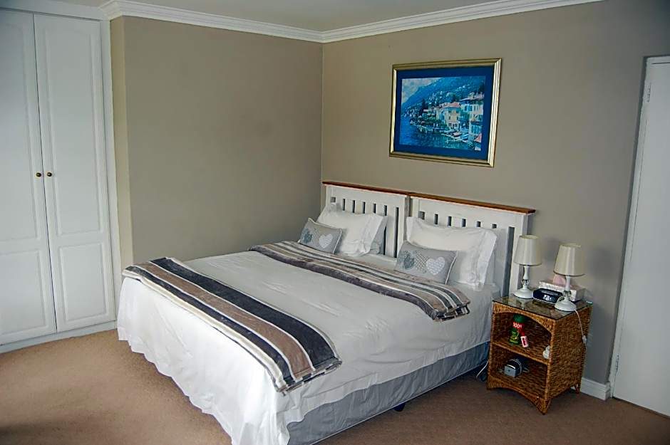 Maple Manor Guest House