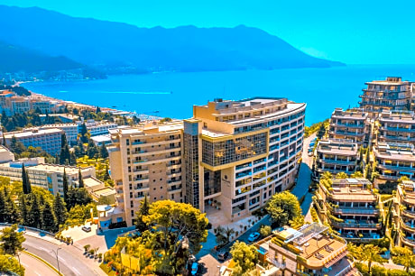 Hotel Harmonia by Dukley