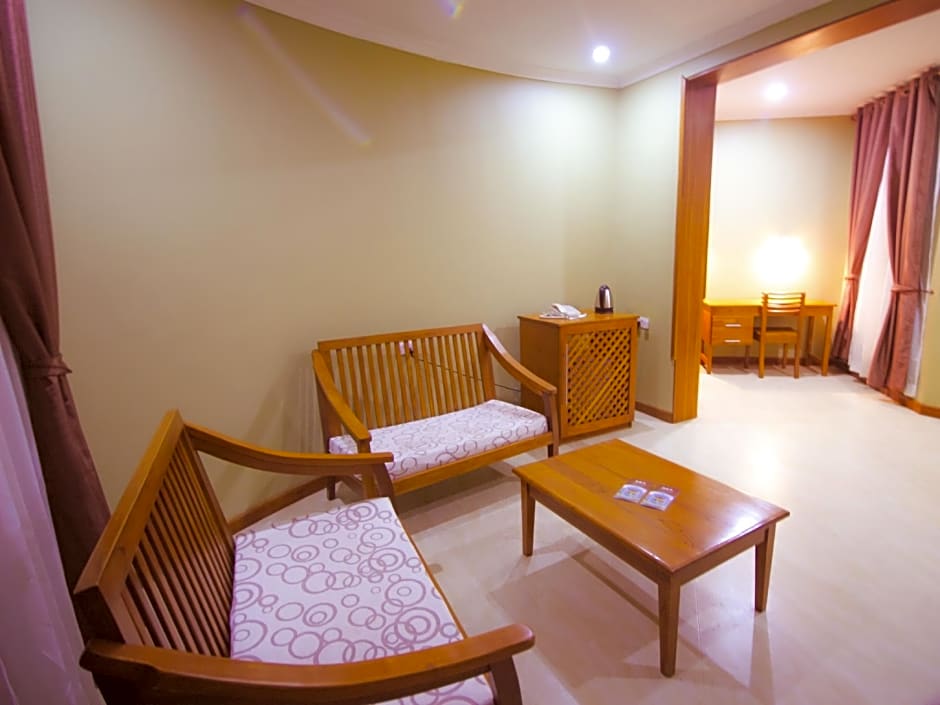 Masailand Safari Lodge