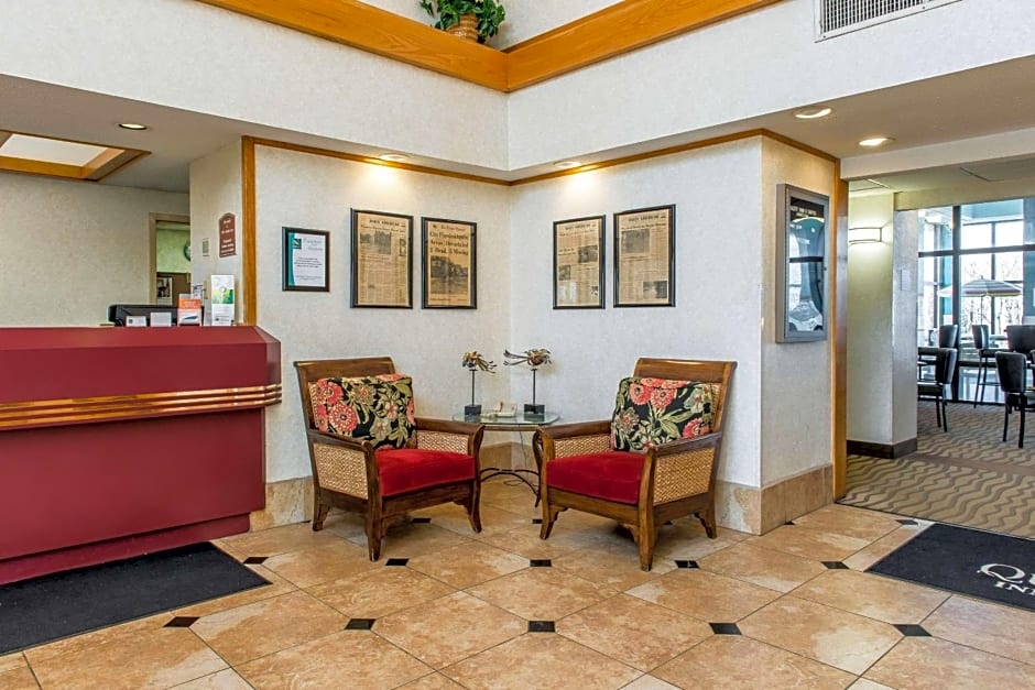 Comfort Inn & Suites