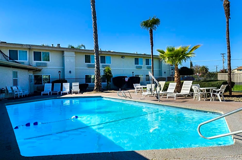 Motel 6 Merced, CA
