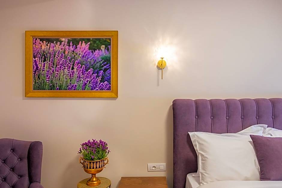 FLOARA DI MUNTE Forest Luxury Suites