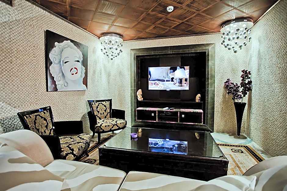 Royal Castle Design & SPA