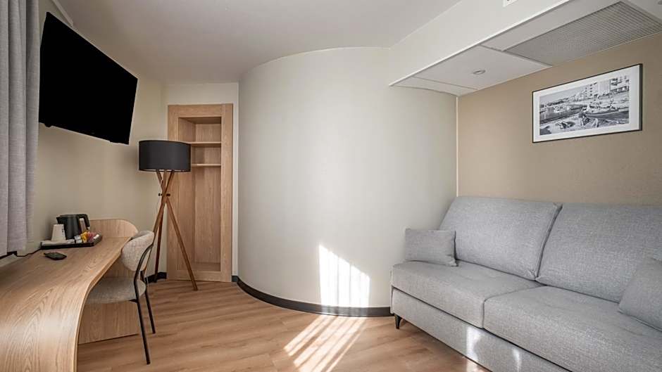 Campanile PRIME - Nice Airport