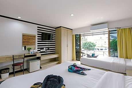 Triple Room with Balcony