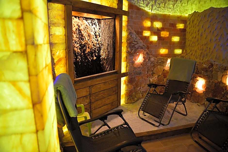 Centrum Restauracyjno-Hotelowe Florres