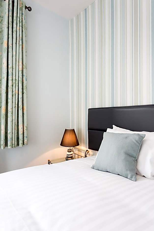 The Royal Hotel and Bar