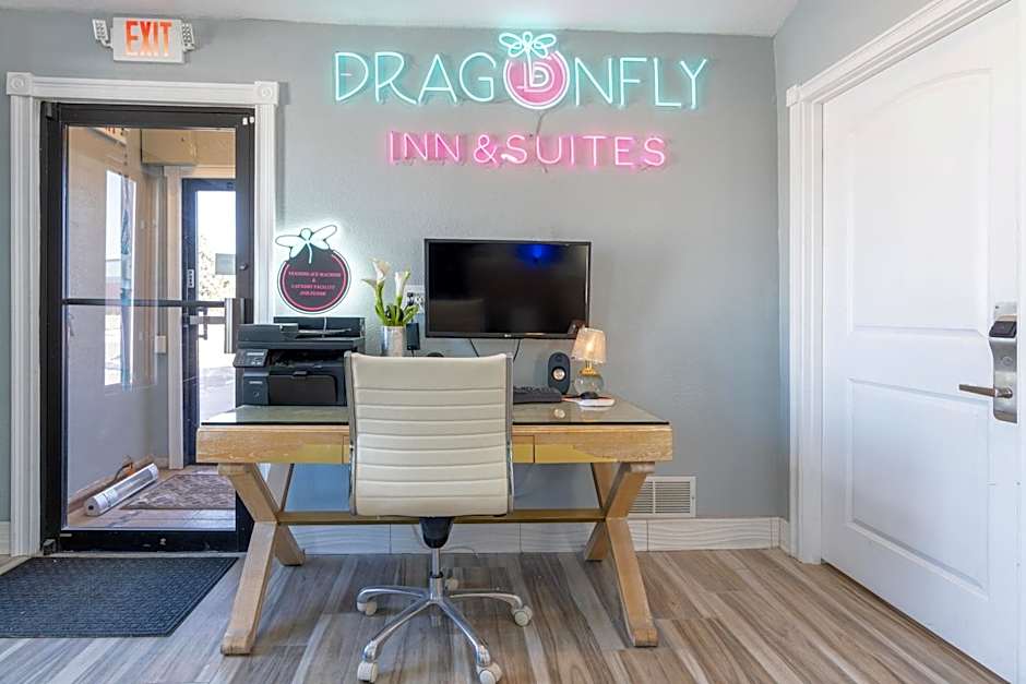 Dragonfly Inn & Suites