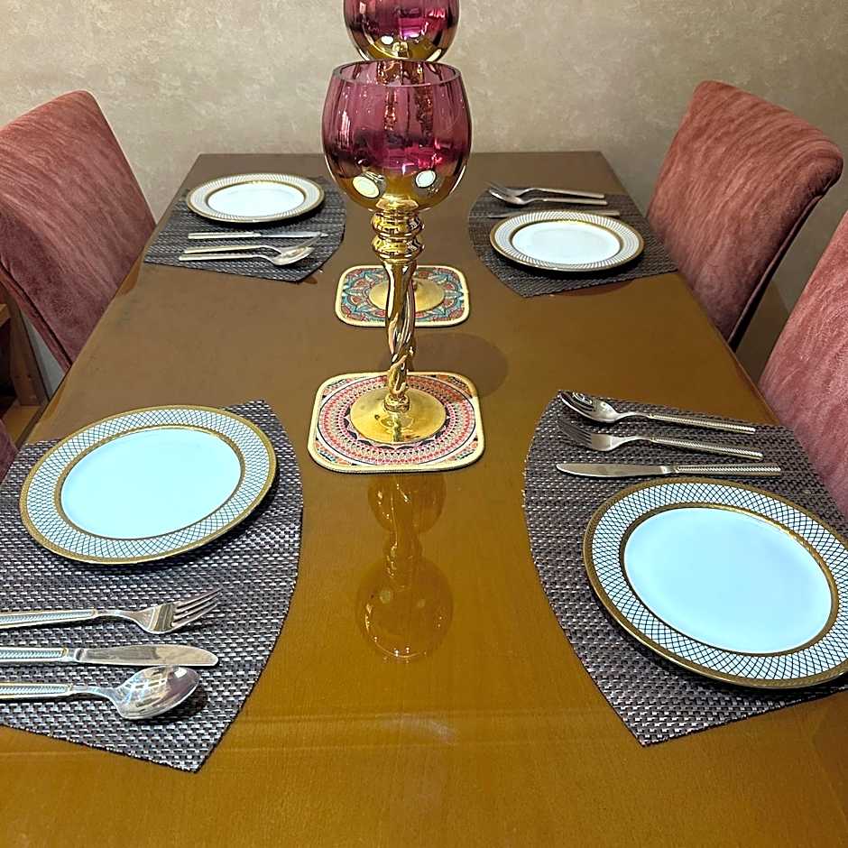 2BR Sunset Pool Beach 6 min Parking & WiFi