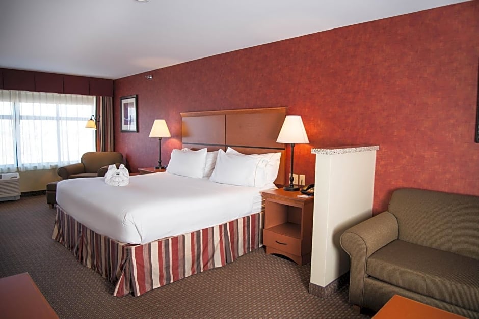 Holiday Inn Express Hotel & Suites Loveland
