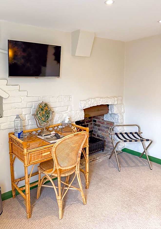 The Crescent Turner Hotel