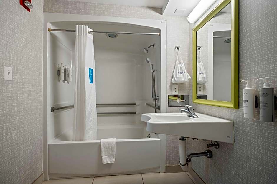 Hampton Inn By Hilton Ridgefield Park