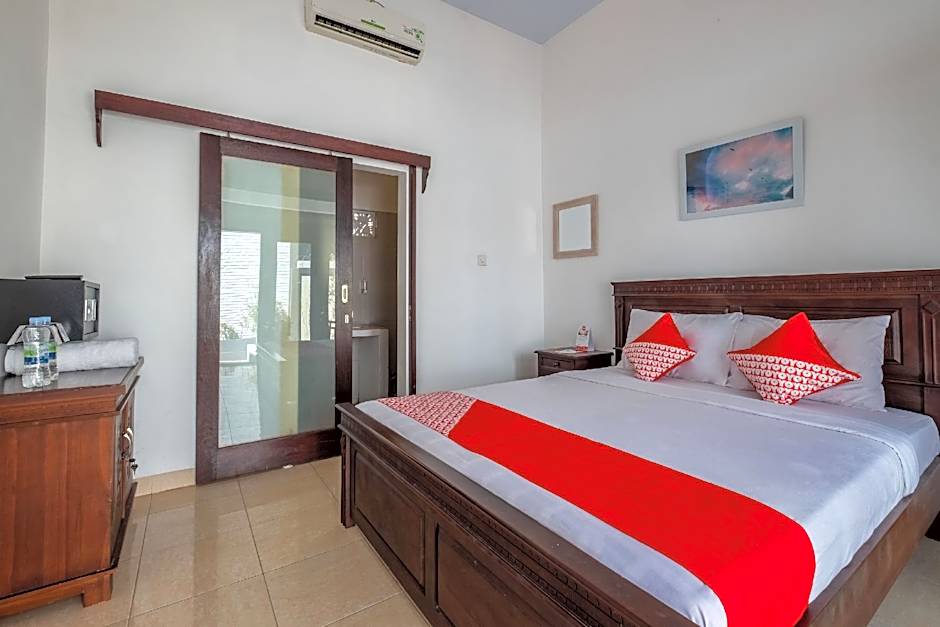 OYO 915 Villa Sari