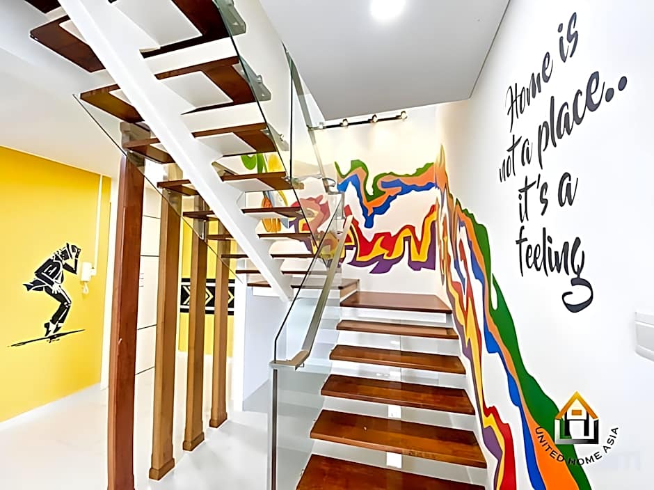 Holi 1Medini Suites Legoland