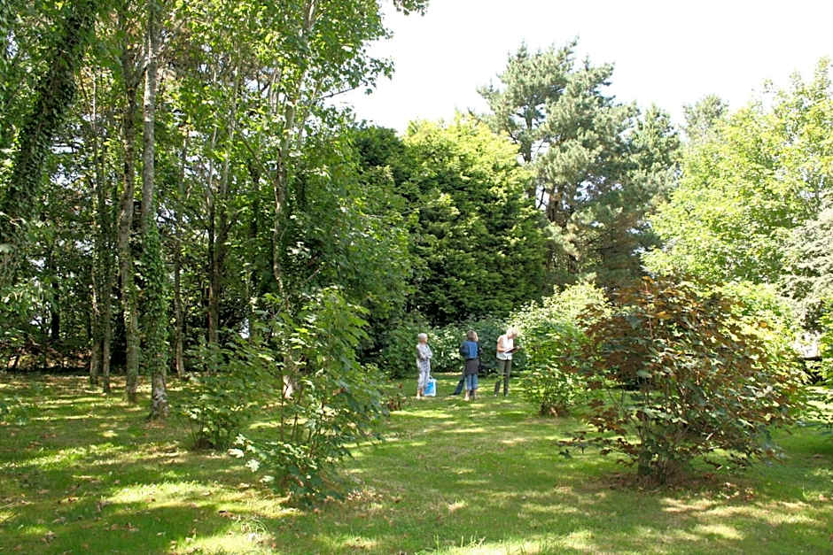 Logis Latitude Ouest Hôtel Restaurant & Spa