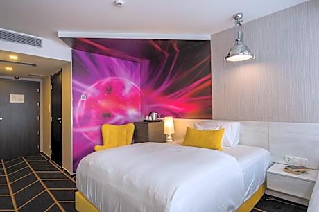 Superior connecting room for 4 adults