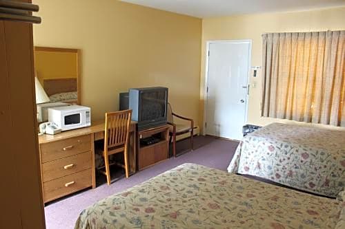 Crest Motel