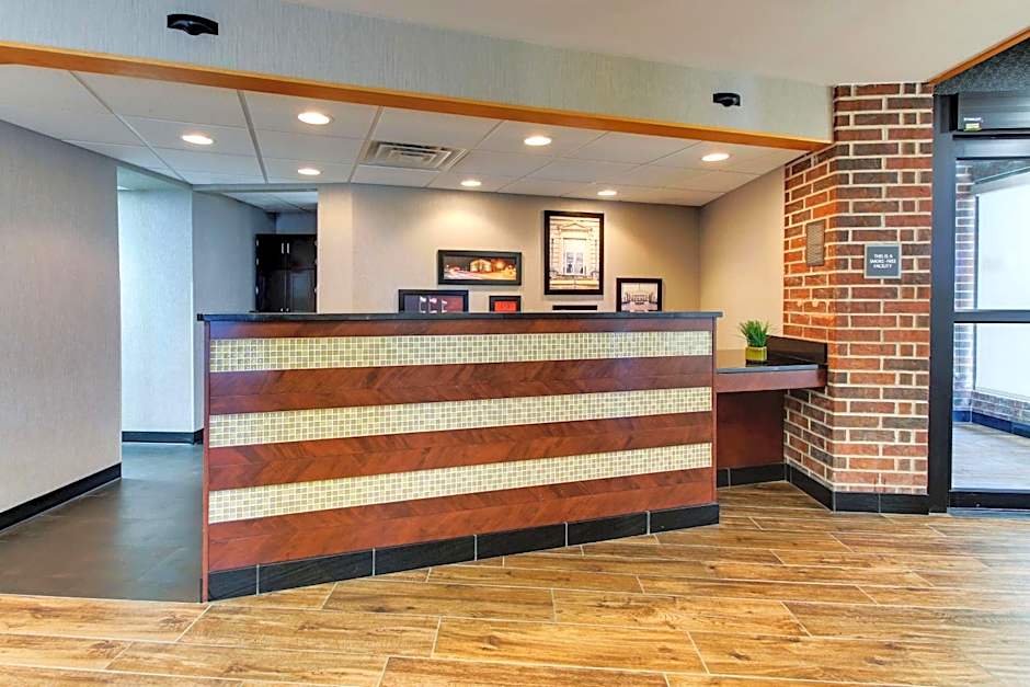 Drury Inn and Suites Poplar Bluff