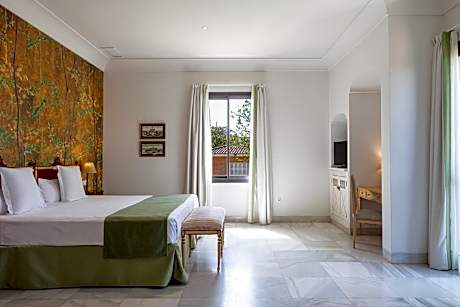 Junior Suite with Garden View