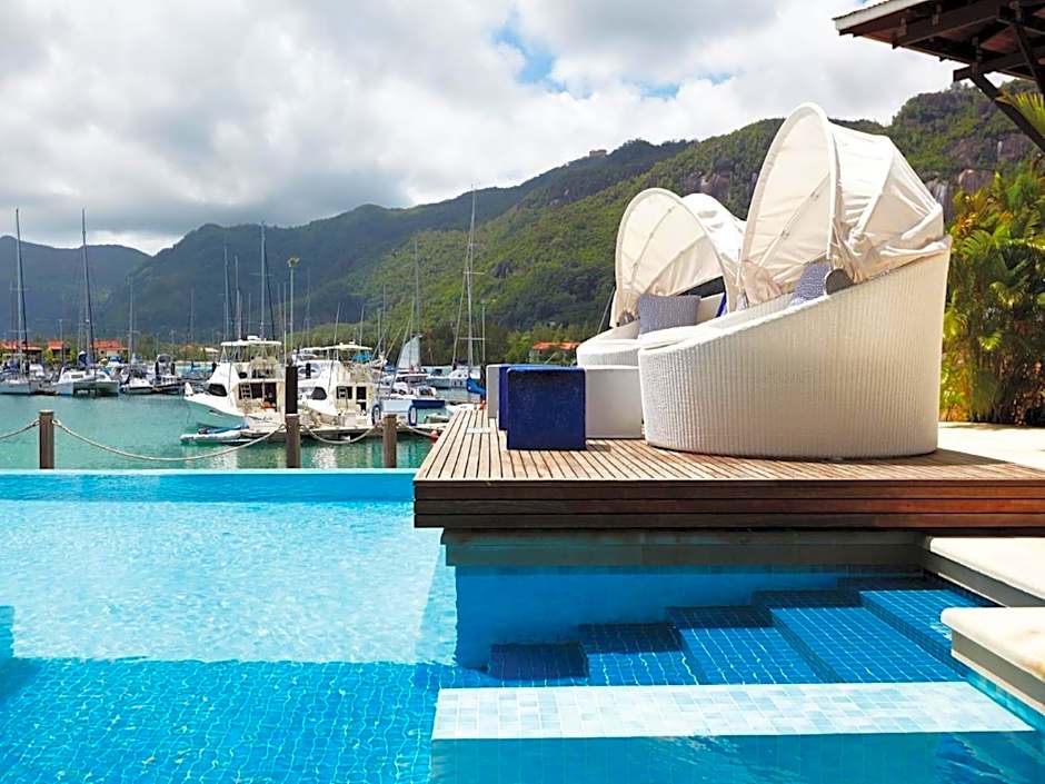Eden Bleu Hotel