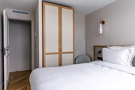 Two-Bedroom Apartment with Balcony and Terrace